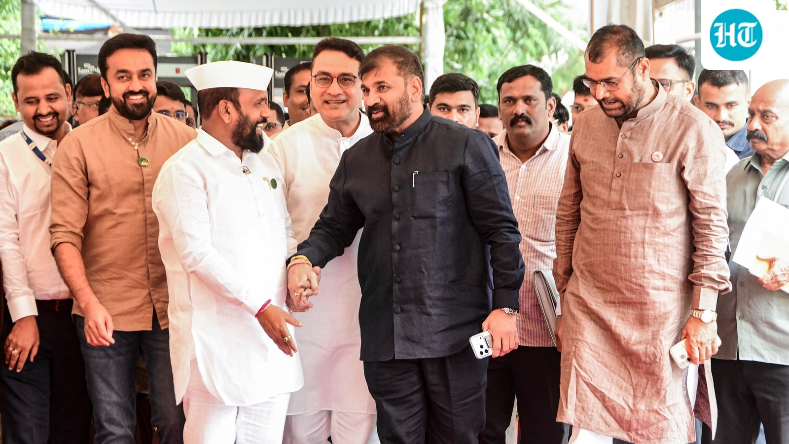 Amid UBT crisis, independent MLC Kiran Sarnaik joins Eknath Shinde's Shiv Sena