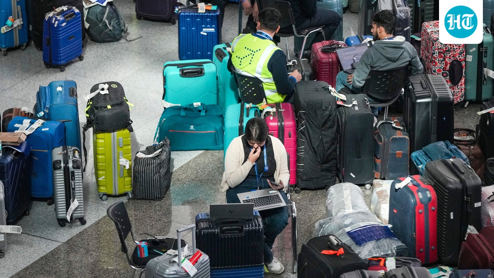 Indigo flight status LIVE: Over 400 flights cancelled; airline plans to fly nearly 1,900 flights tomorrow