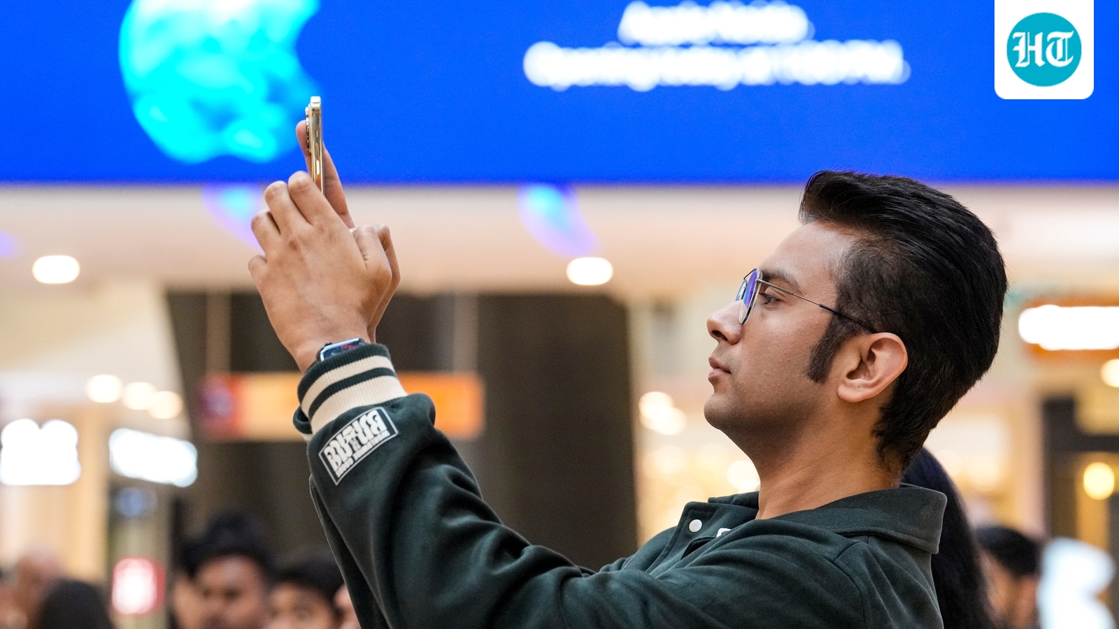 Apple, Google strike Gemini AI deal for revamped Siri, major win for Alphabet