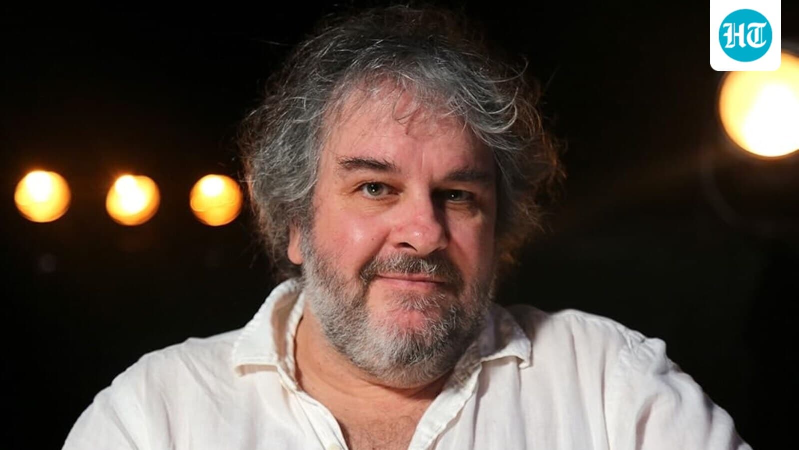 Lord of the Rings director Peter Jackson forces closure of popular New Zealand cafe; owners plead for another chance