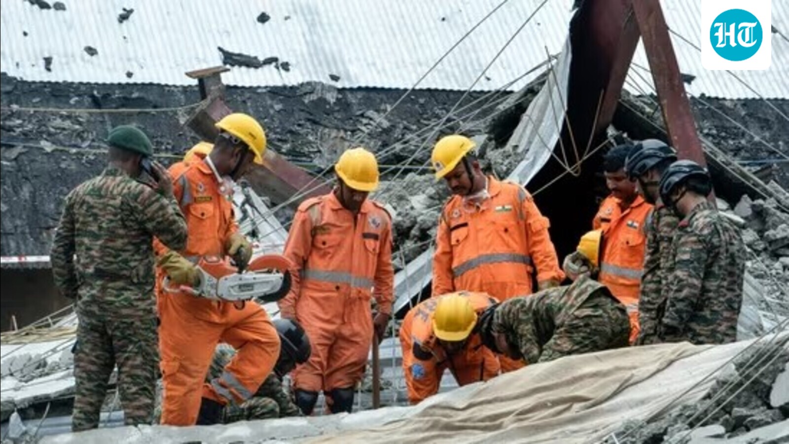 Kolkata warehouse collapse: Complaint lodged against ex-mayor Firhad Hakim