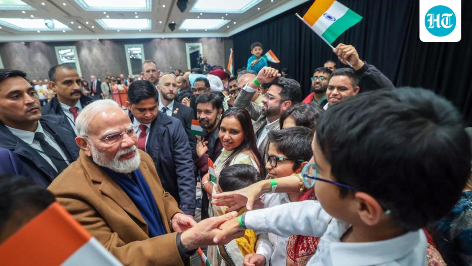 PM Modi arrives in New Zealand on final leg of three-nation tour