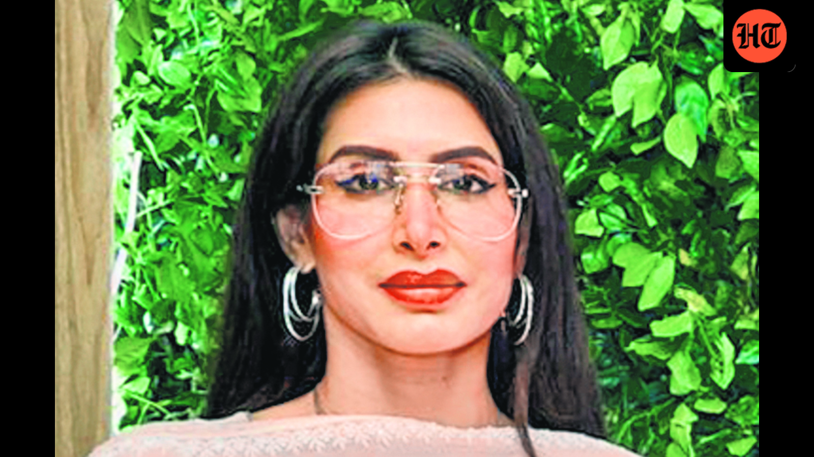 Priya is trying to control assets, not mourn death: Sunjay Kapur’s mother