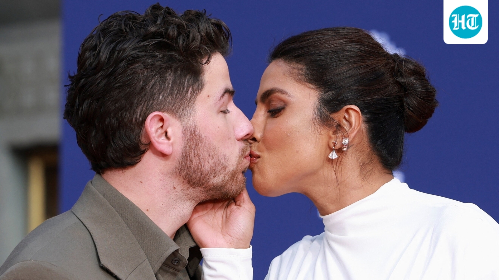 Priyanka Chopra kisses Nick Jonas as Jonas Brothers gets honoured at TCL Theatre with handprint ceremony