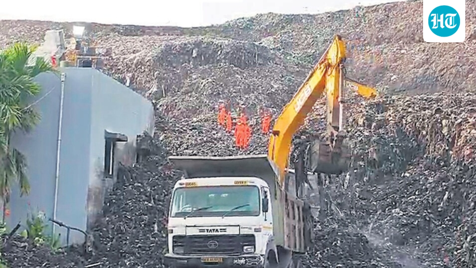 Hope fades as 8 still trapped at Pune garbage depot after 55 hours of collapse, rescue op continue
