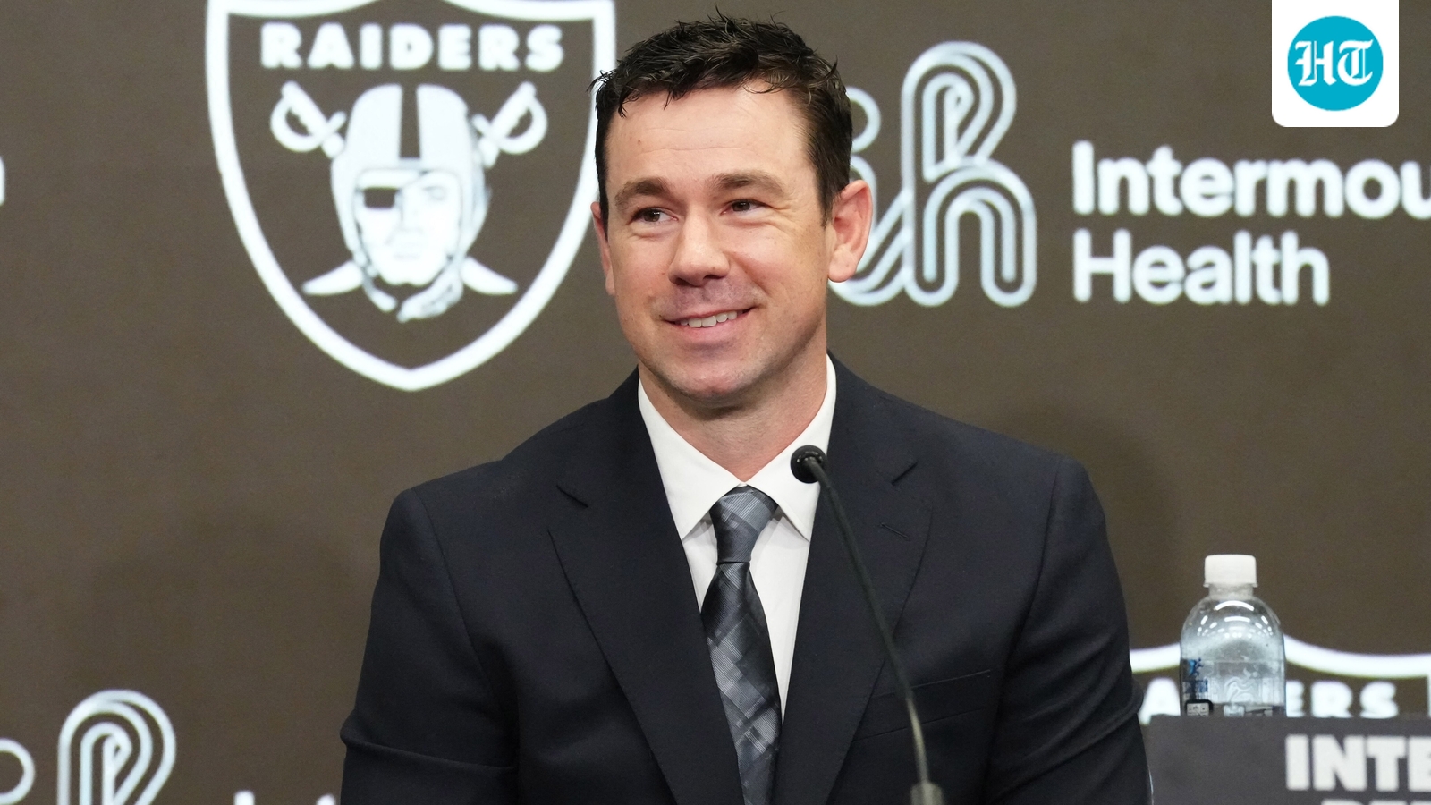 Raiders make massive roster overhaul; Nakobe Dean, Kwity Paye, among big additions