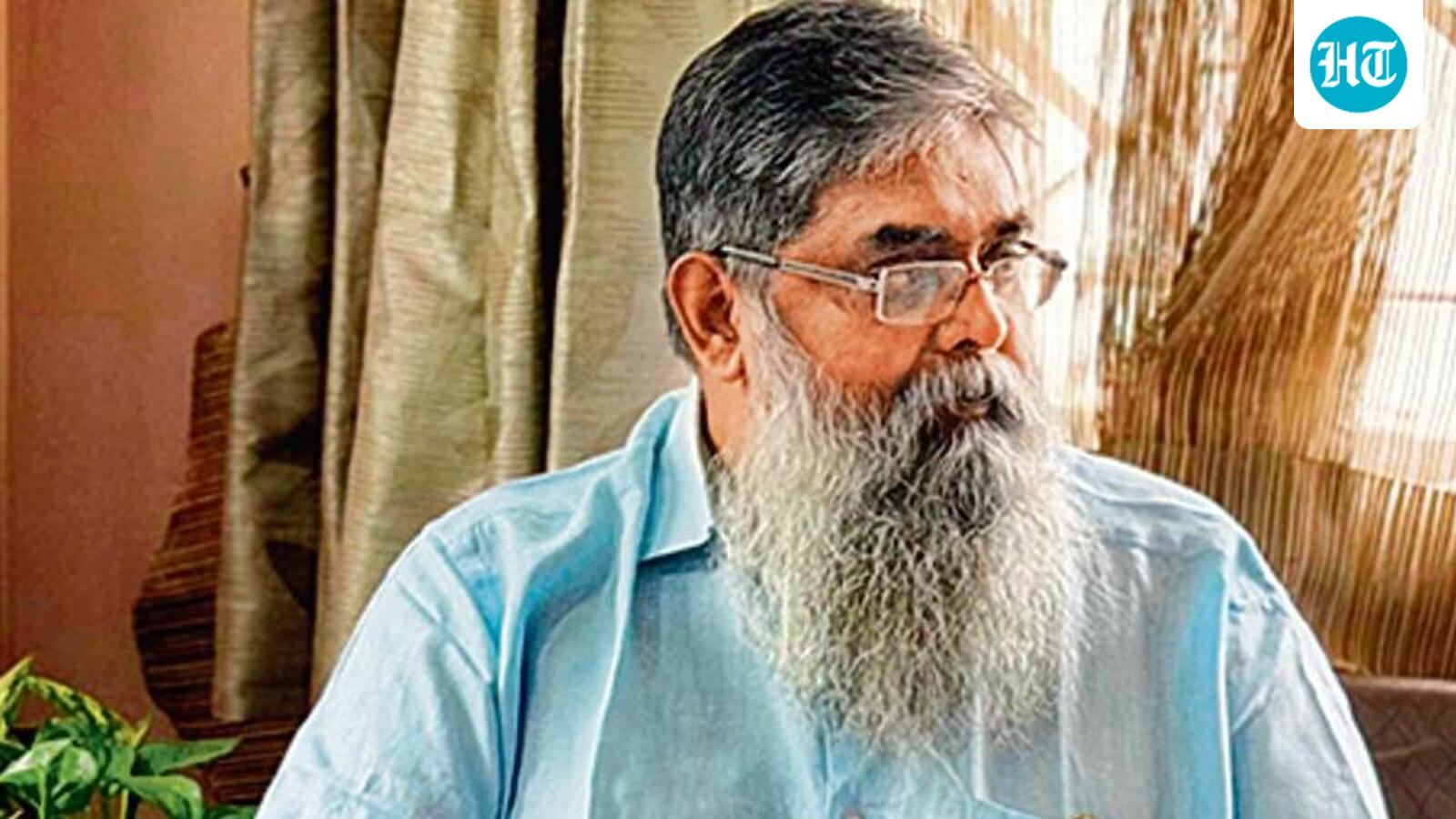 Former Telegraph editor’s passport finally renewed after reverification
