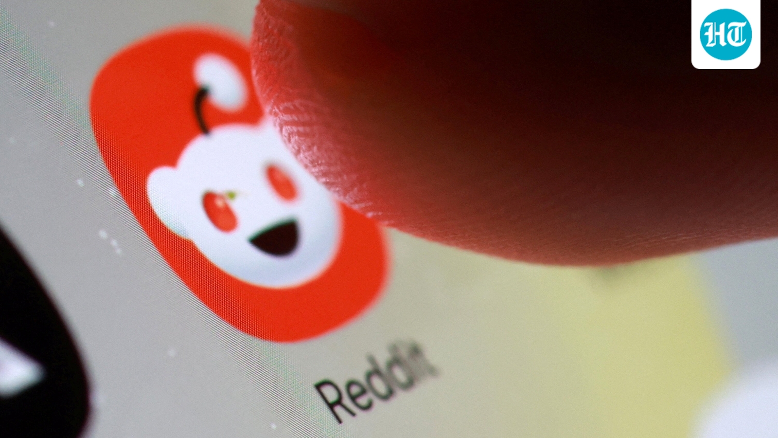 Reddit down? 3 easy ways to fix issues amid massive outage today