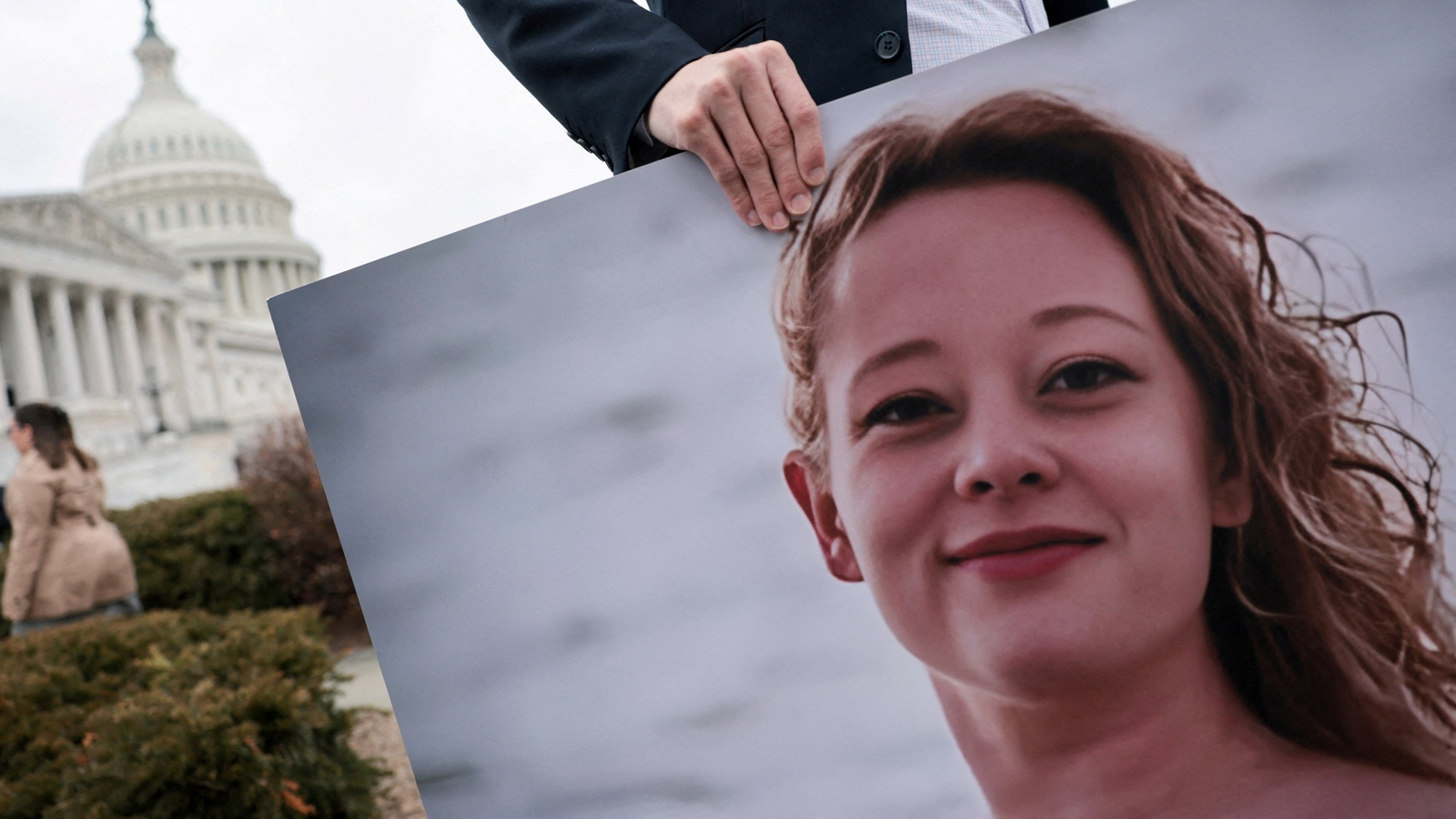 Was Renee Nicole Good still alive after being shot by ICE? Shocking details emerge