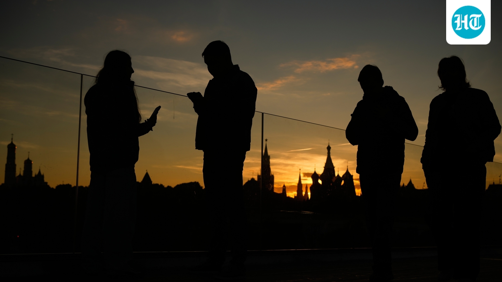 Russia’s Elite Is Souring on the War. Putin Doesn’t Seem to Care.