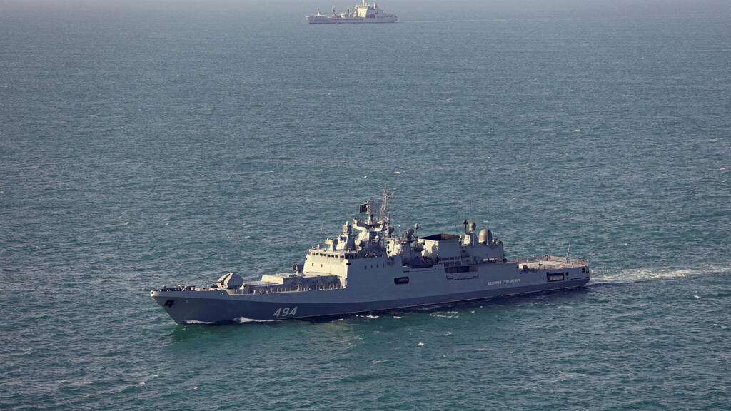 Russian warship fires warning shots at UK-flagged yacht in the English Channel