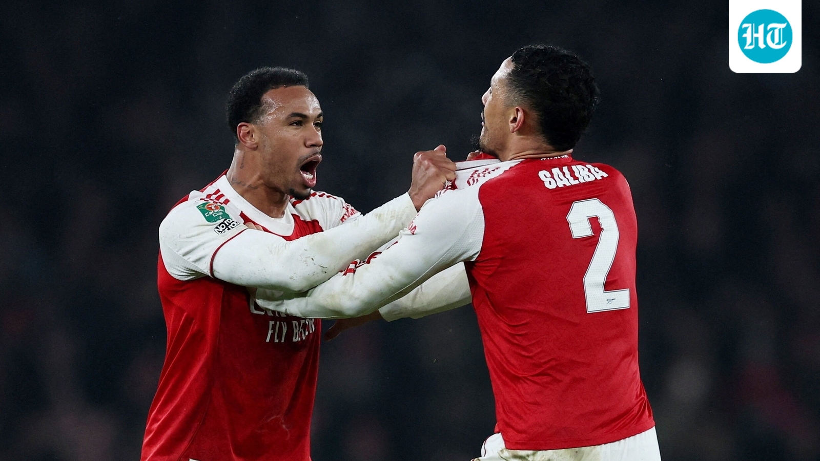Arsenal sink Chelsea to reach League Cup final