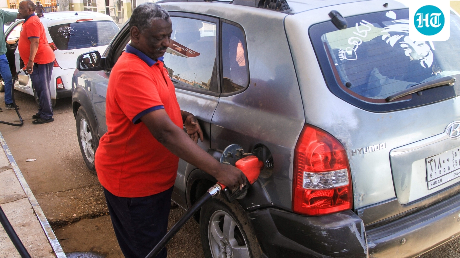 Singapore may tighten policy as oil shock lifts prices