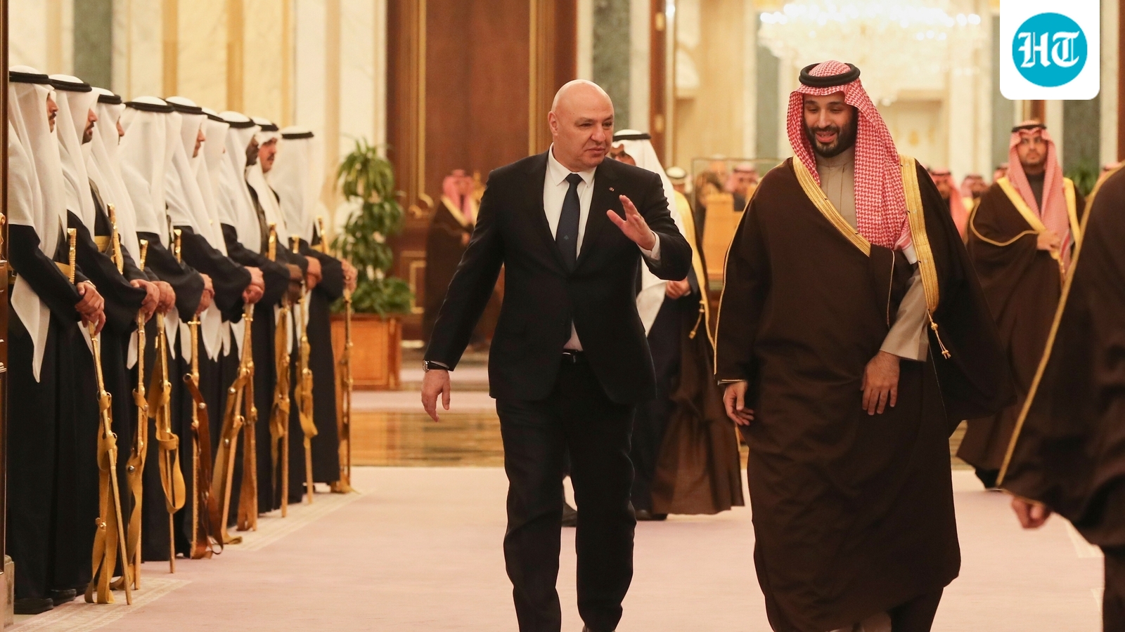 Saudi Arabia lifts 5-year ban on Lebanese imports, marking a thaw in Gulf-Lebanon ties