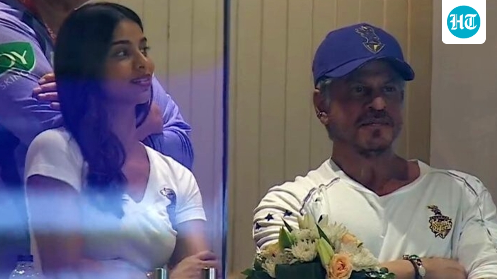 Pepper-haired Shah Rukh Khan accompanied by Suhana Khan to KKR IPL match; fans spot them sharing makhna in rain break