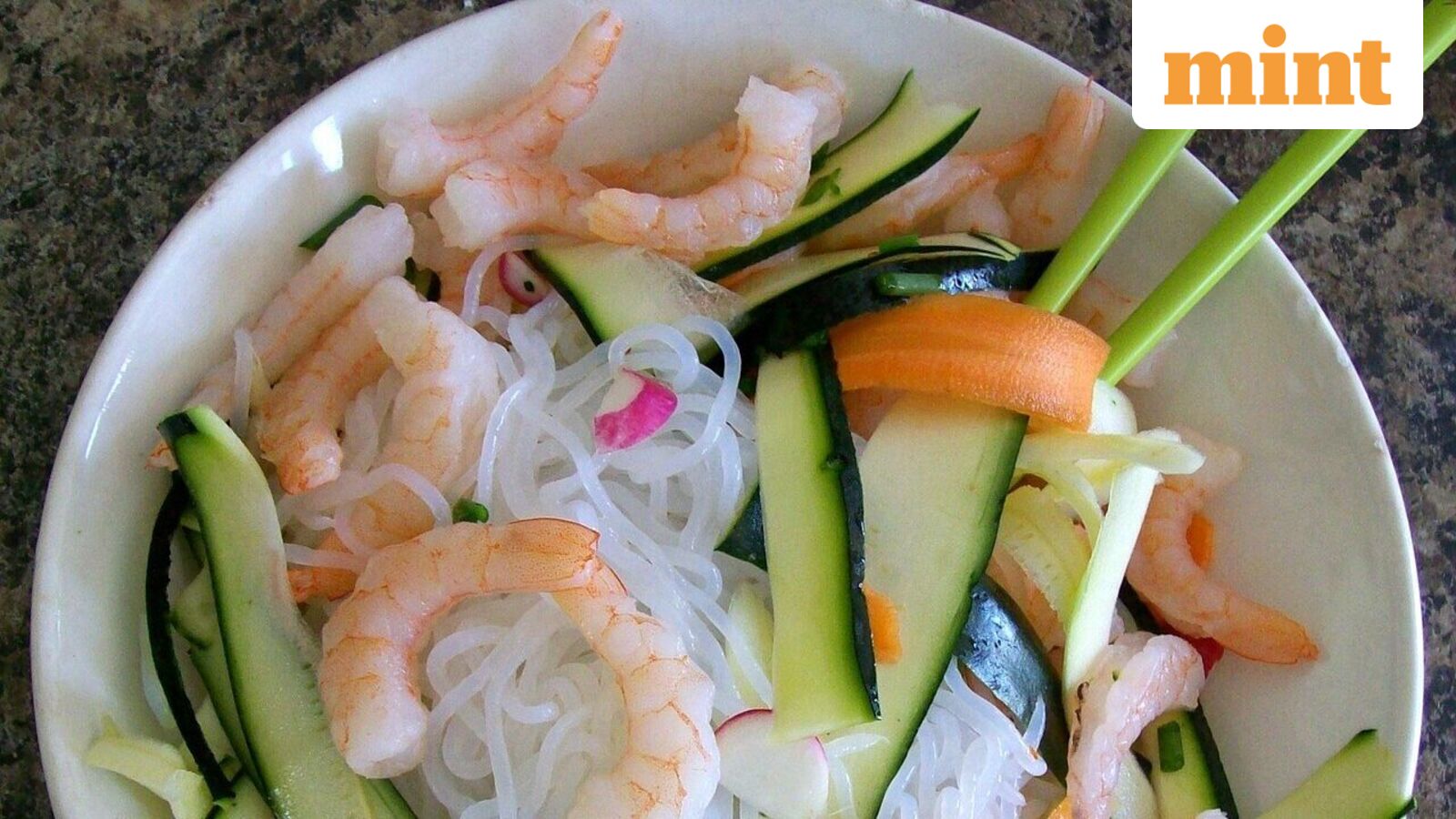 Brown rice vs shirataki noodles: Which one is better for weight loss and everyday health?