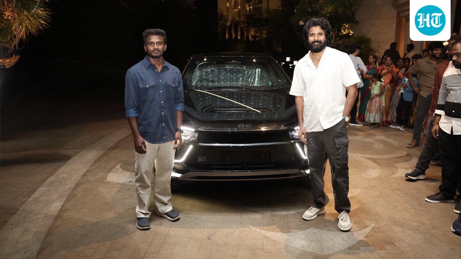 Sivakarthikeyan gifts Mahindra BE6 car worth  ₹20 lakh to Thaai Kizhavi director; see his reaction