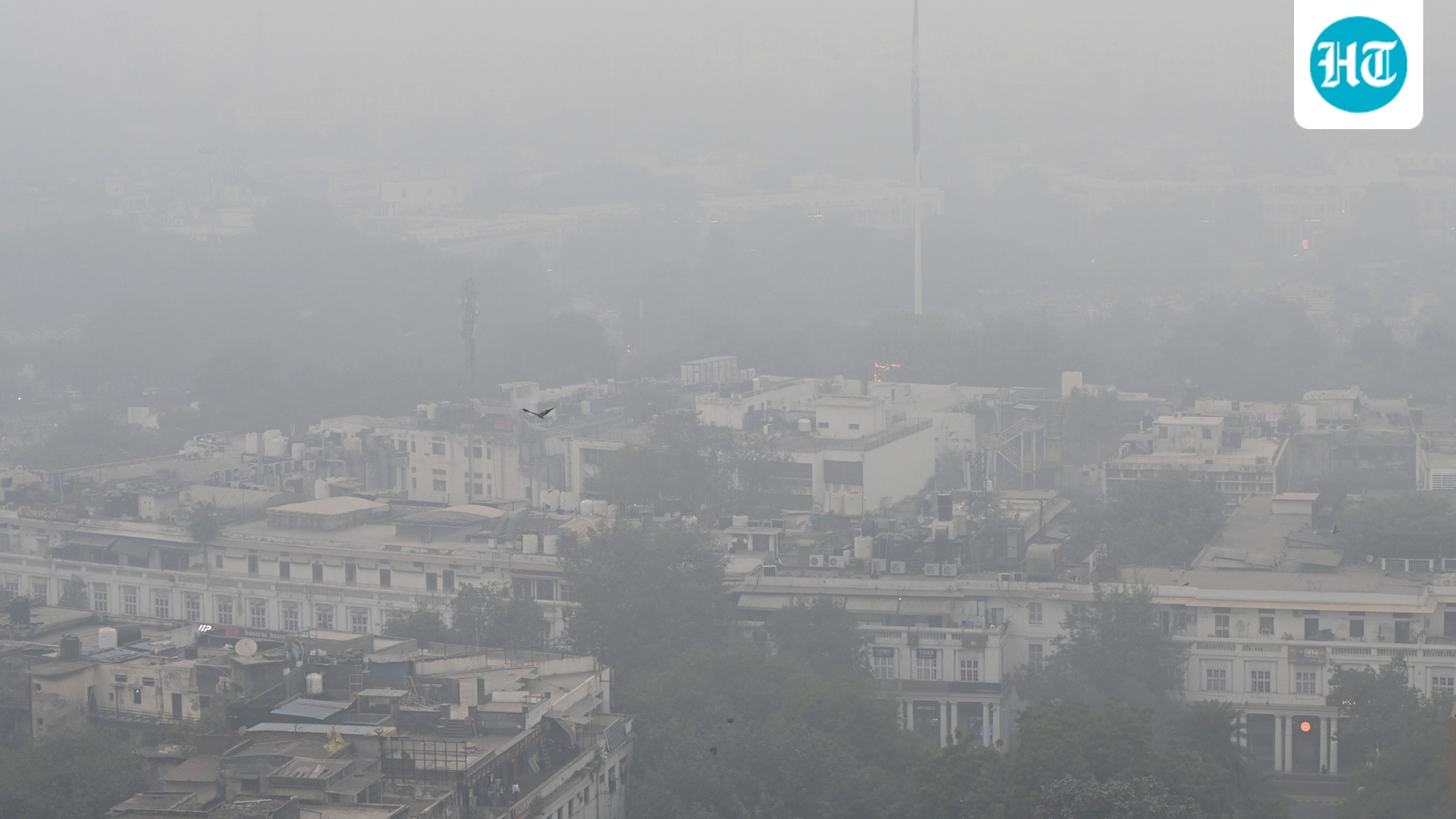 40 flights cancelled as thick smog engulfs Delhi, airlines issue advisories