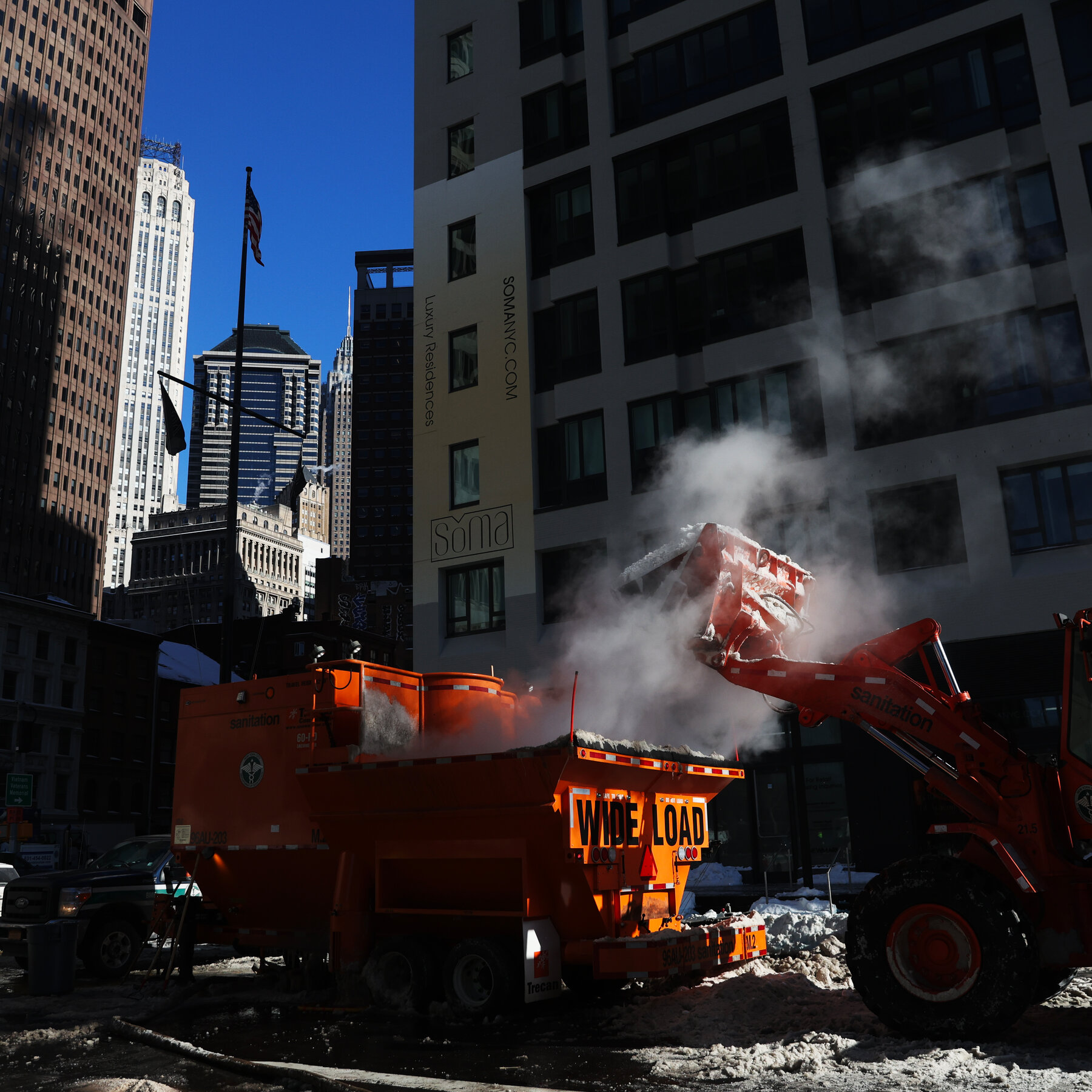 After Winter Storm, New York Uses Hot Tubs to Melt the Snow