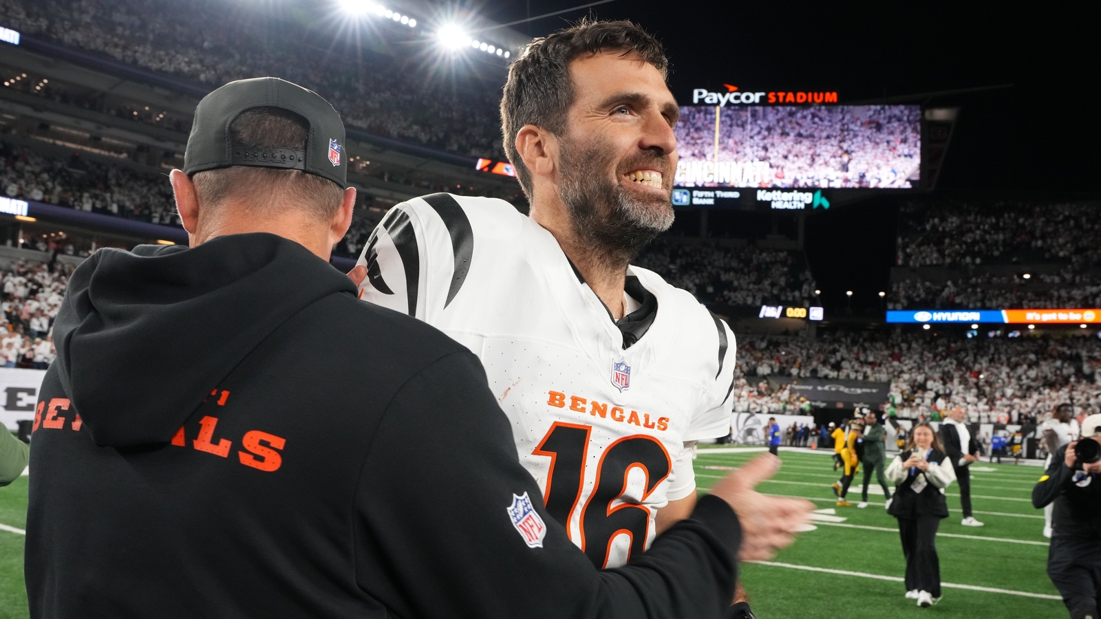 Joe Flacco's vintage performance praised as Bengals star replaces Joe Burrow with ease