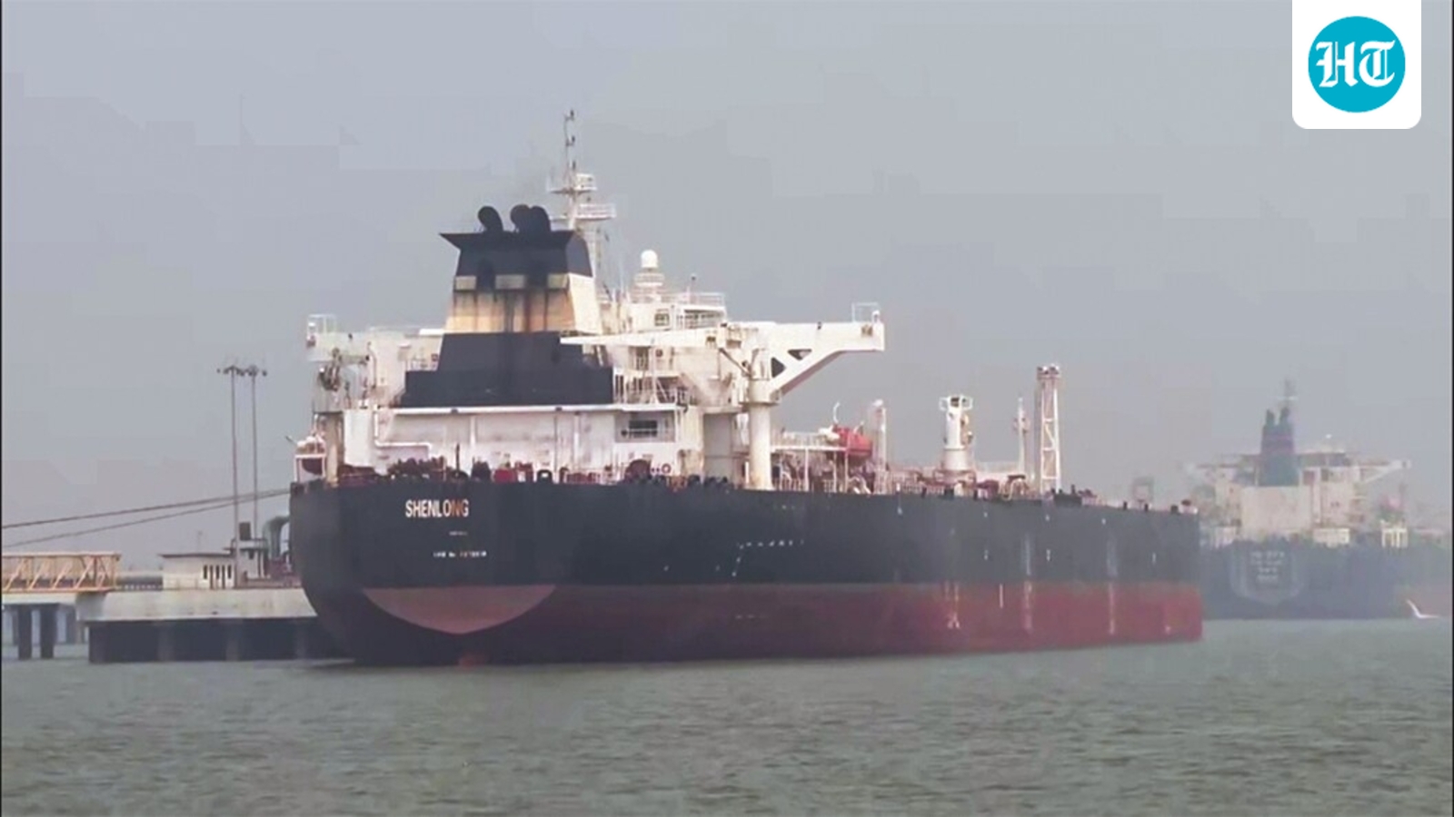 US-Iran ceasefire talks hit stalemate over Hormuz; Trump shares update after warships cross