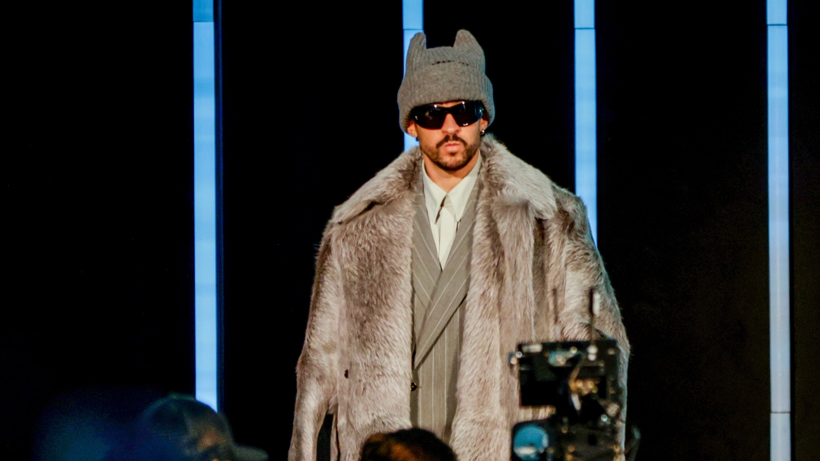 Does Bad Bunny have a girlfriend? Is he secretly married to Gabriela Berlingeri? Know relationship status