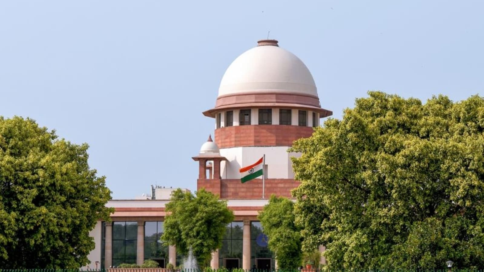 ‘Indigenous app’: SC bench asks petitioner to use ‘Arattai’ after getting blocked from WhatsApp