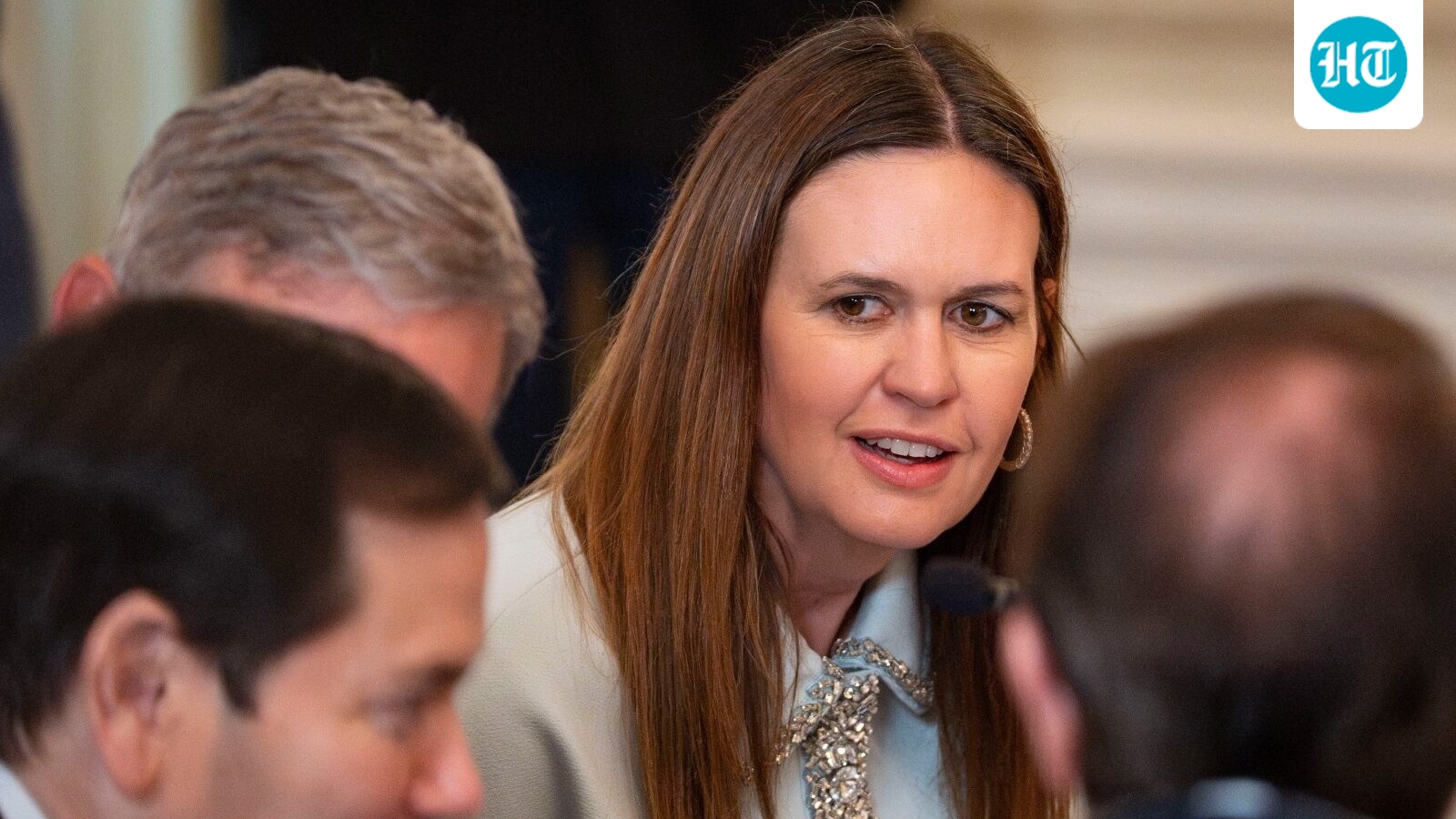 Sarah Huckabee-The Croissanterie row: Massive support for Arkansas bakery after it removes Governor