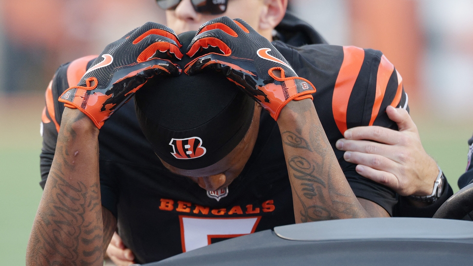 What happened to Tee Higgins? Latest injury update as Bengals WR ruled out vs. Patriots with a concussion