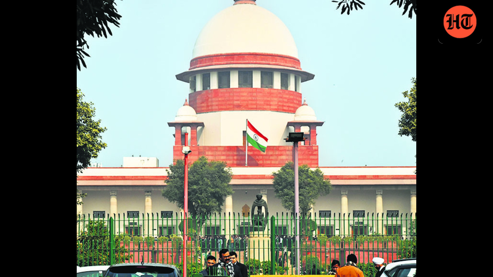 Courts may grant aid beyond claims in land cases, says SC