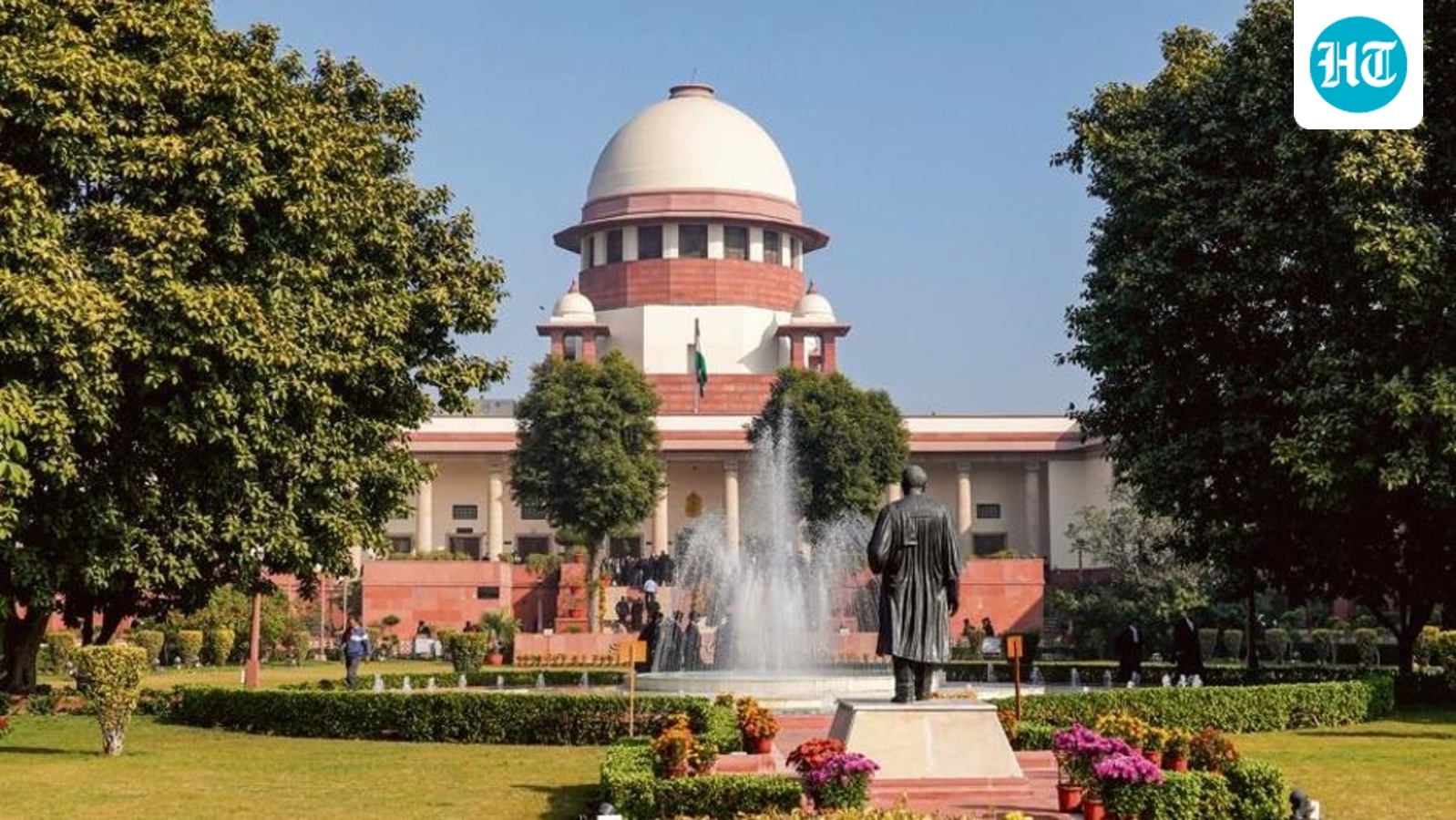 'Ye de dena… CJI ko': Drama in Supreme Court as petitioner uses cuss words, 'orders' bench to take action