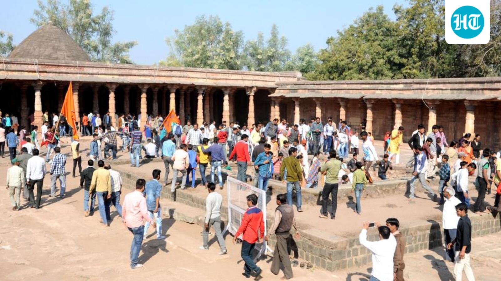SC declines to restore namaz at Bhojshala, orders Friday prayers at nearby site