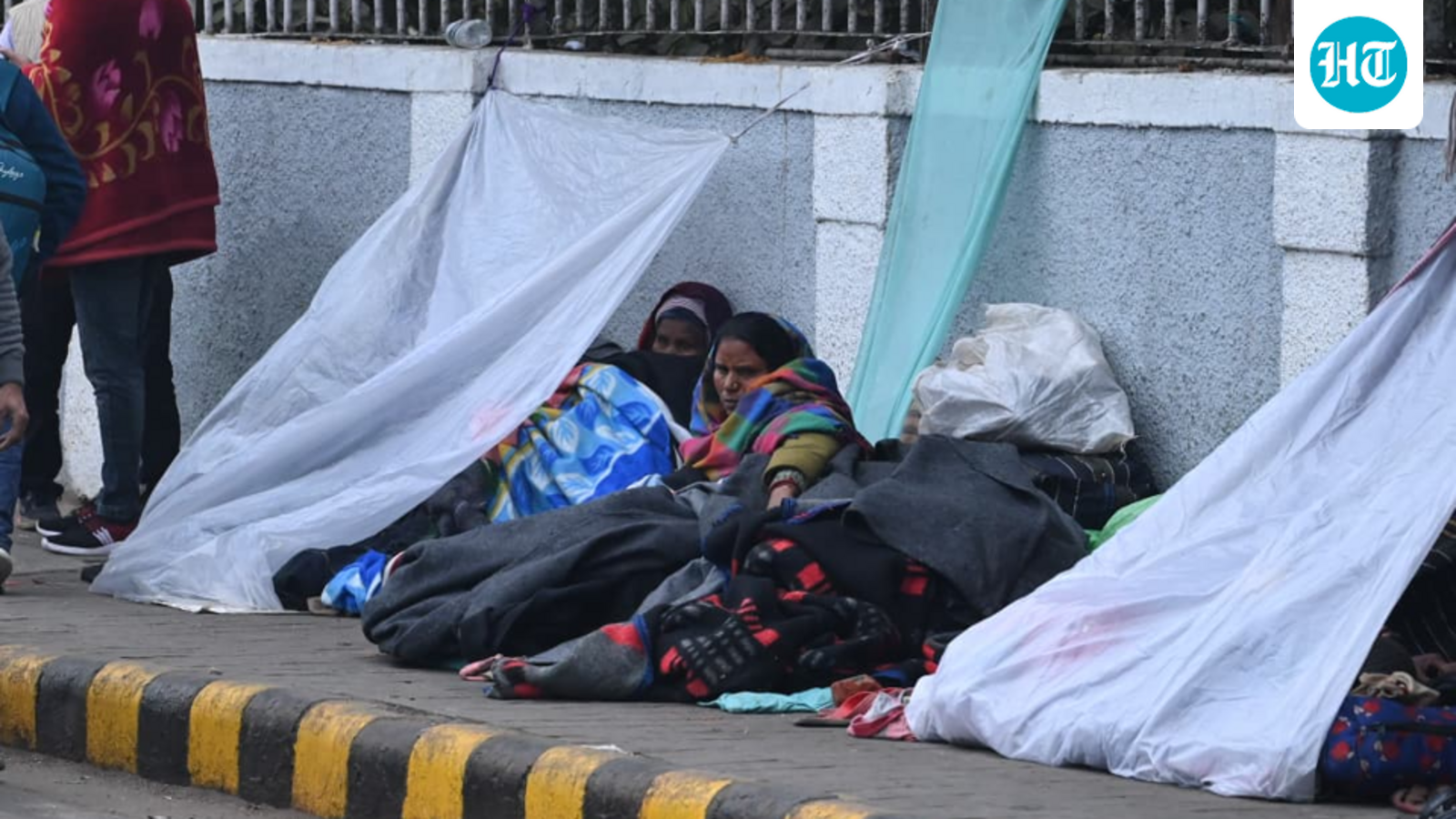 Icy winds dip min temp to 5.8°C as dense fog envelopes Delhi, AQI remains ‘poor’