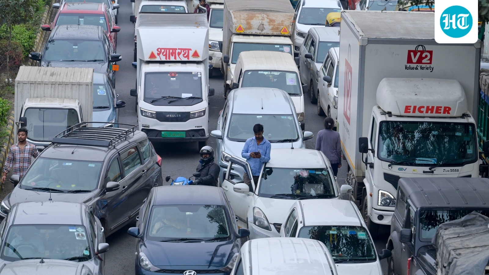 Delhi Metro plans elevated corridor project to ease South Delhi traffic: Check routes targeted, estimated cost