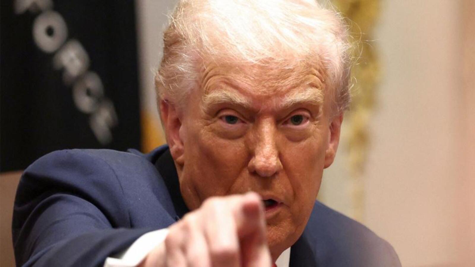 “Guns-a-blazing”: Trump warns Nigeria of aid cut, threatens military action