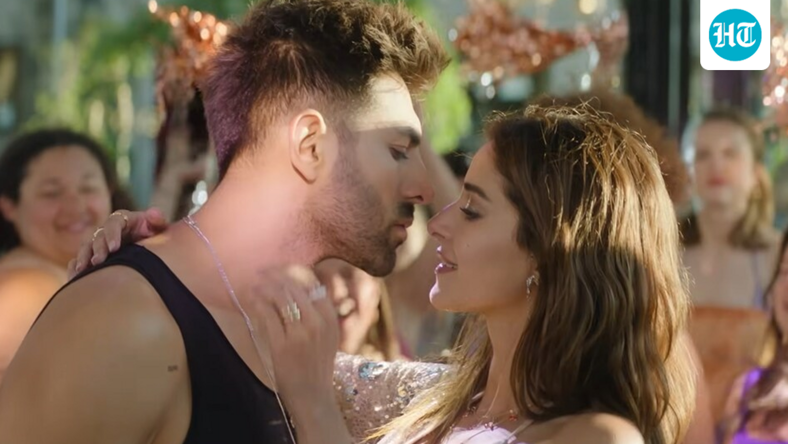 Tu Meri Main Tera Main Tera Tu Meri teaser: Kartik Aaryan, Ananya Panday find love during an exotic holiday. Watch