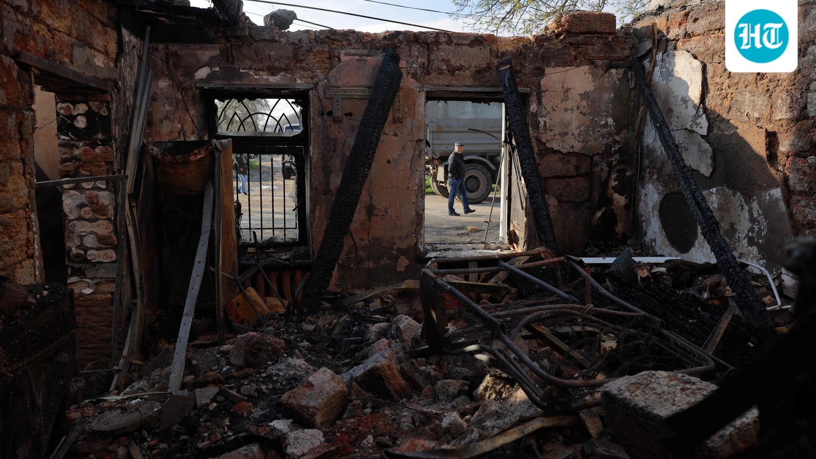 Russian strikes on Ukraine's Odesa kill two ahead of Orthodox Easter ceasefire