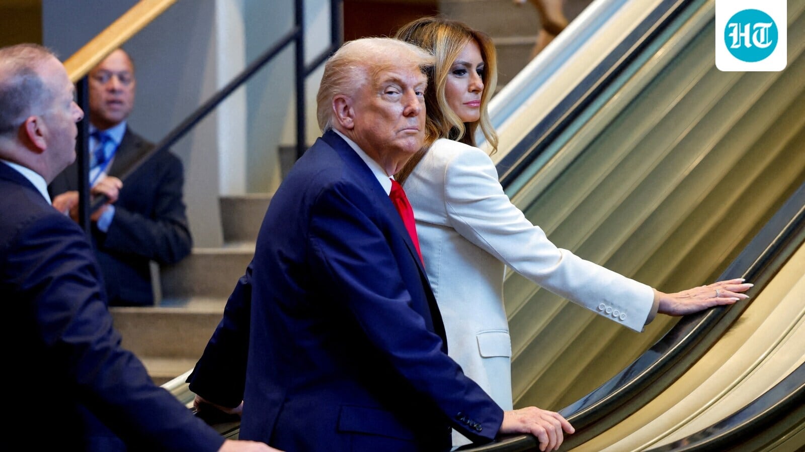 Escalator stops abruptly as Trump and Melania step on it at UN headquarters, netizens say 'Is that a sign?'
