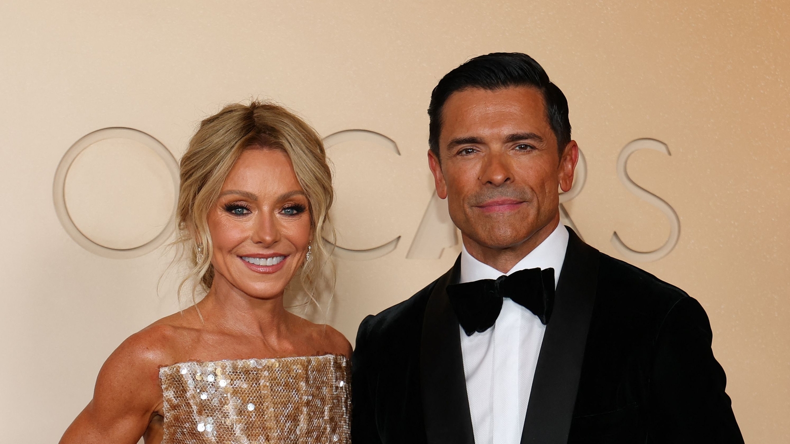 What happened to Mark Consuelos' father Saul Consuelos? Kelly Ripa says 'children and I will miss him every day'