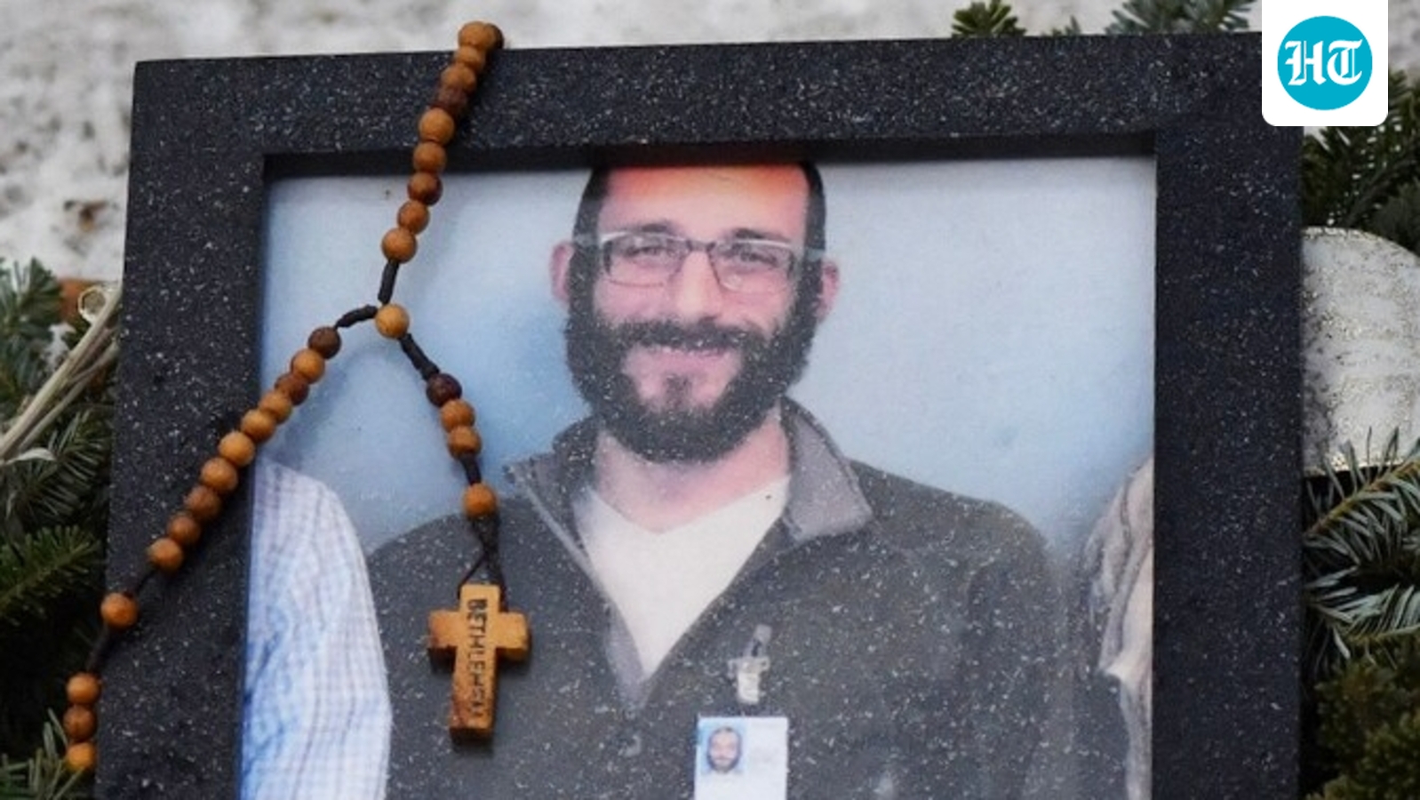Alex Pretti's parents recall ICU nurse's brave last words before ICE shooting: 'A hero…'