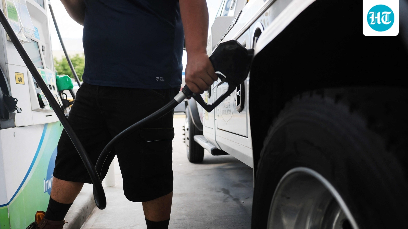 Brent crude falls to $73 as Trump orders DOJ probe into oil companies over gas prices