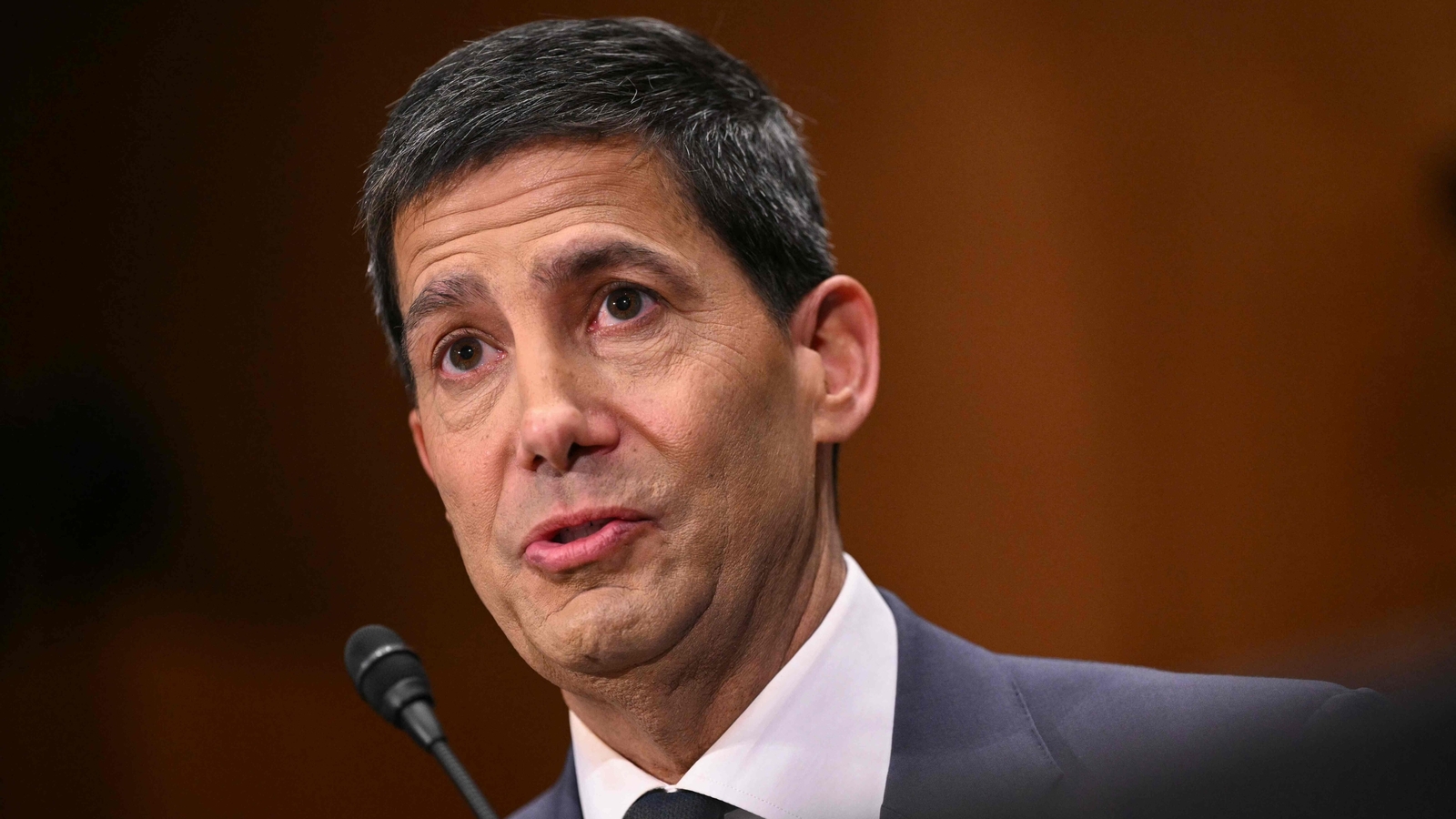 Kevin Warsh net worth: Fed chair nominee faces first major test, ditches question about $100mn in mysterious wealth