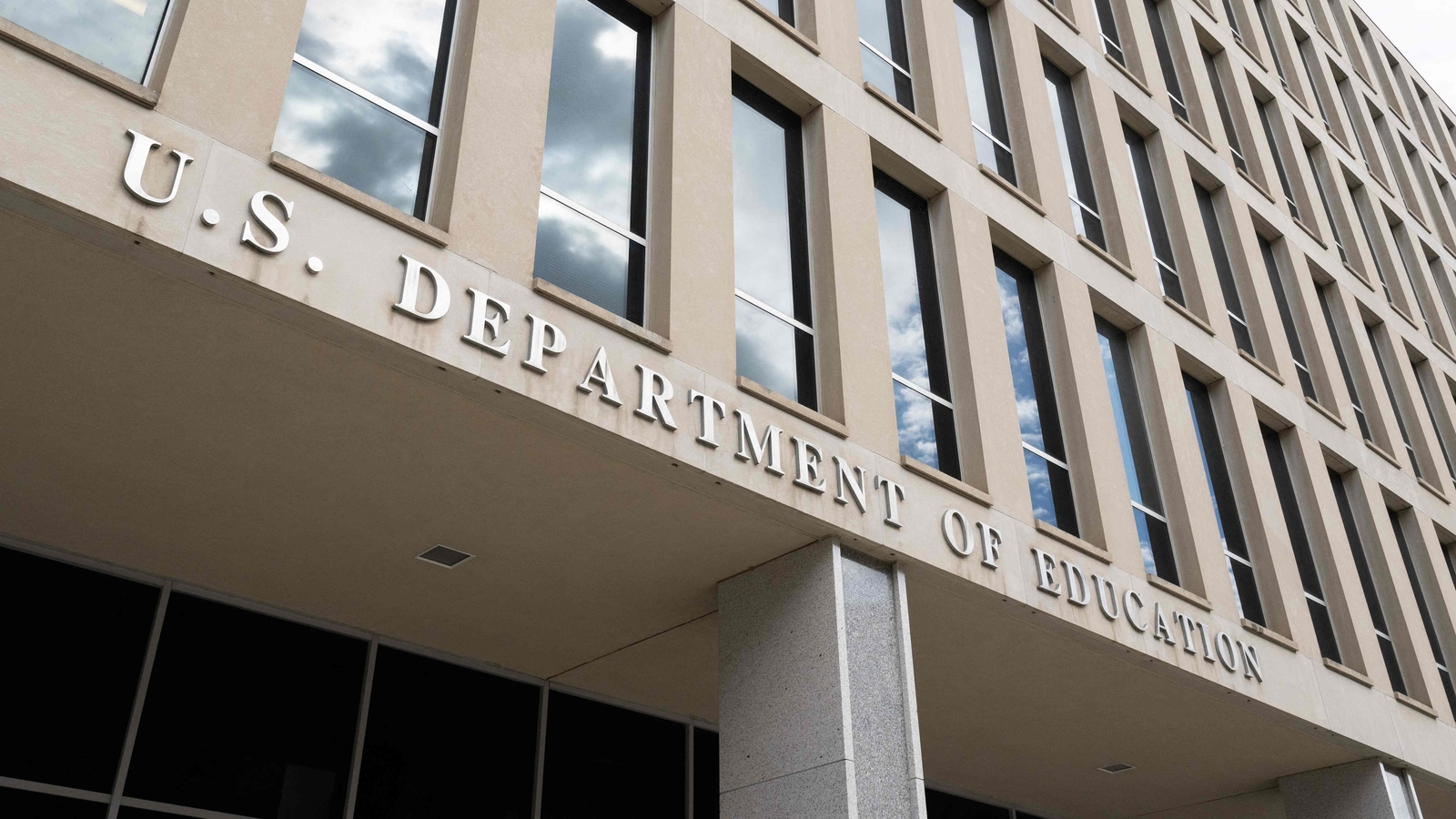 How many people work for US Department of Education? Mass layoffs to begin soon