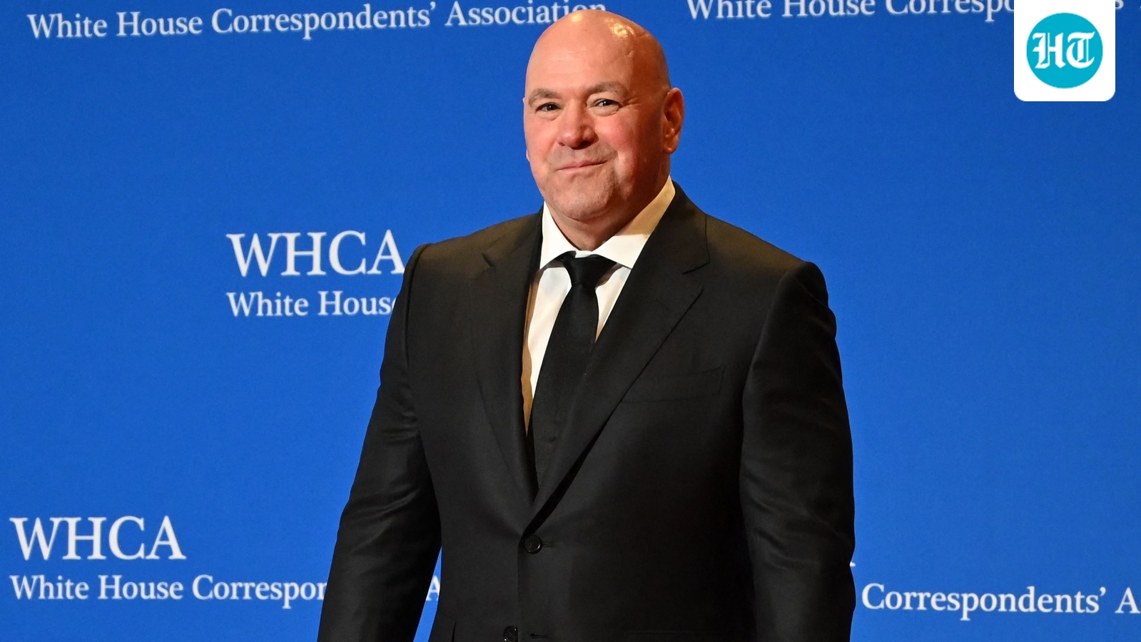 What's behind Dana White? Fans distracted by artwork during UFC White House belt reveal