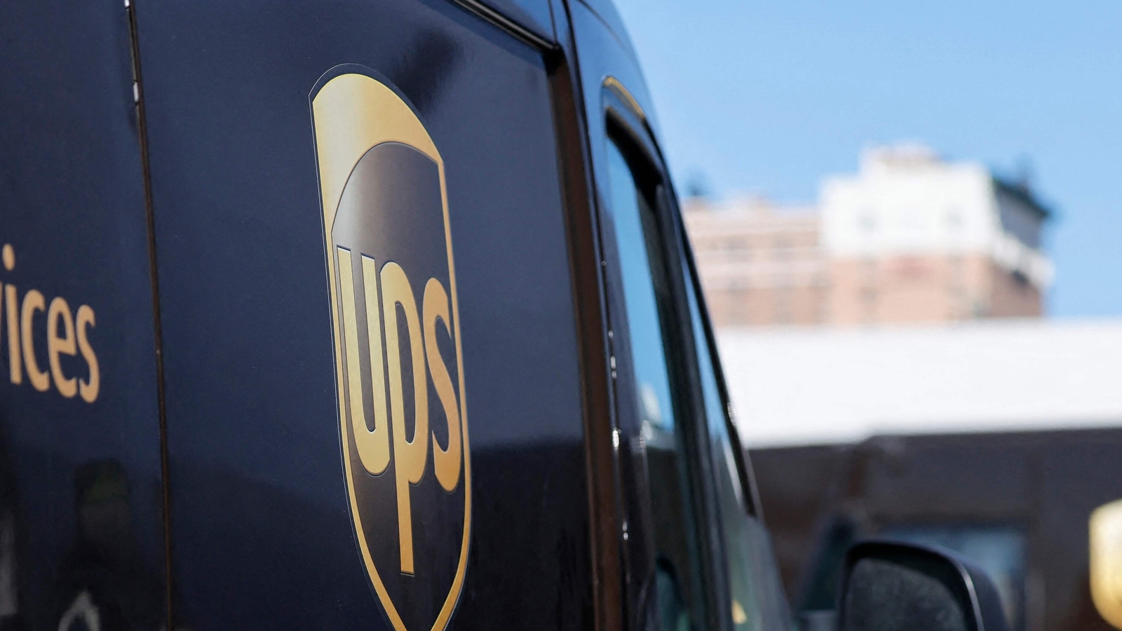 UPS layoffs: Delivery giant to slash 30,000 jobs in major cost-cutting drive; Who will be impacted?