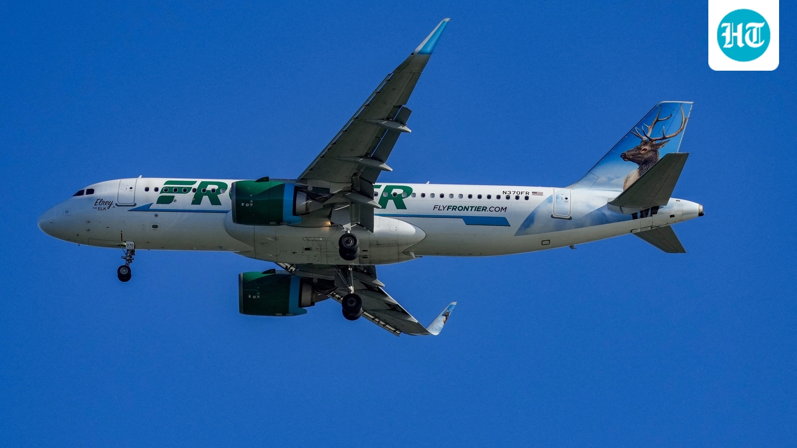 Karen drops F-bombs on Frontier flight, attendant's response wins hearts - Watch