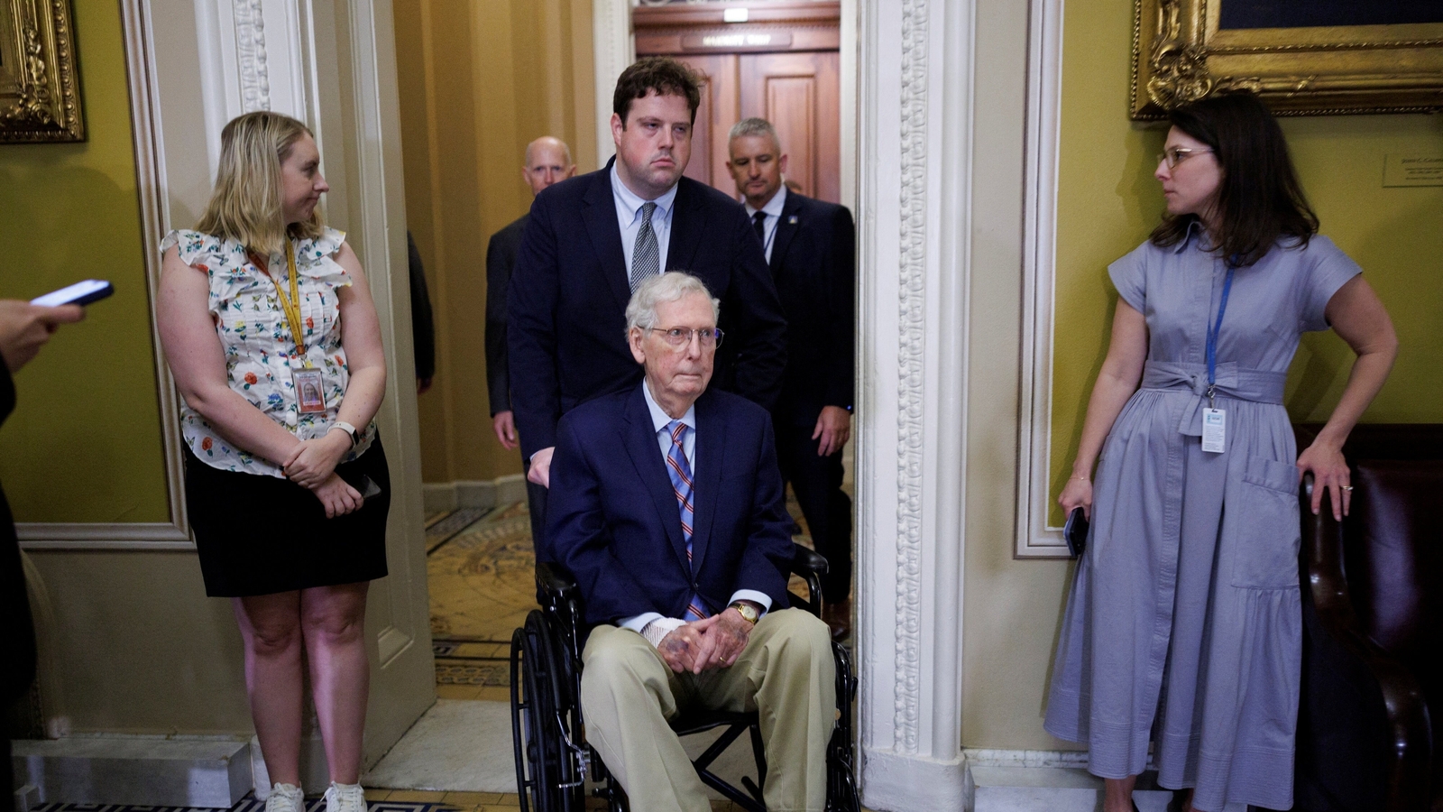 Mitch McConnell gets crucial message amid health concerns and hospitalisation: ‘I told him we want…’