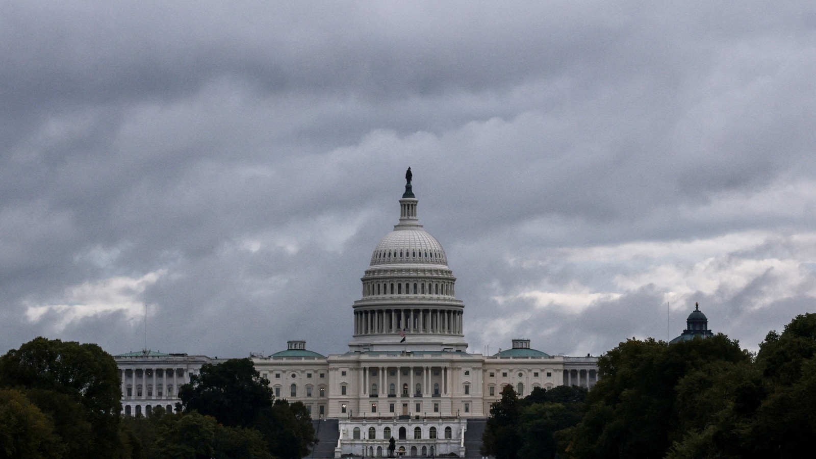 Trump layoffs, broken trust harden democrats’ shutdown stand