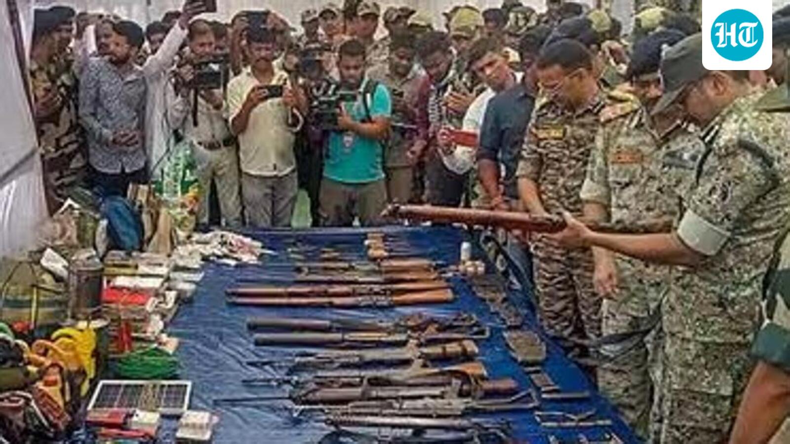 Chhattisgarh: Four Maoists carrying  ₹23 lakh bounty surrender in Kanker