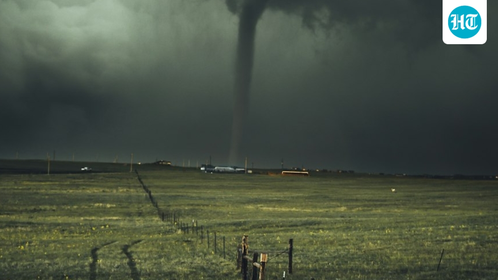 Unionville tornado: Likely twister on ground in Putnam County amid warnings; videos